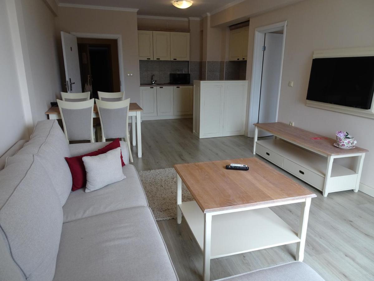 Private Apartments In White Rock Castle Balchik Exterior foto