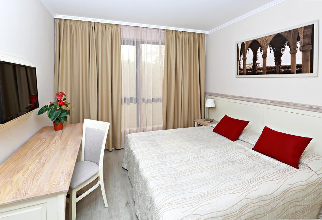 Private Apartments In White Rock Castle Balchik Habitación foto