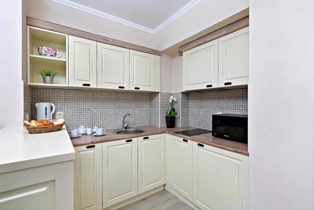 Private Apartments In White Rock Castle Balchik Habitación foto